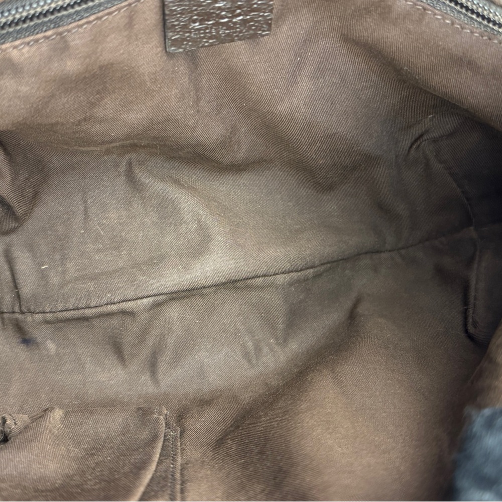 Gucci Beige Monogram Bag with Red and Green Strap - Picture 10 of 16